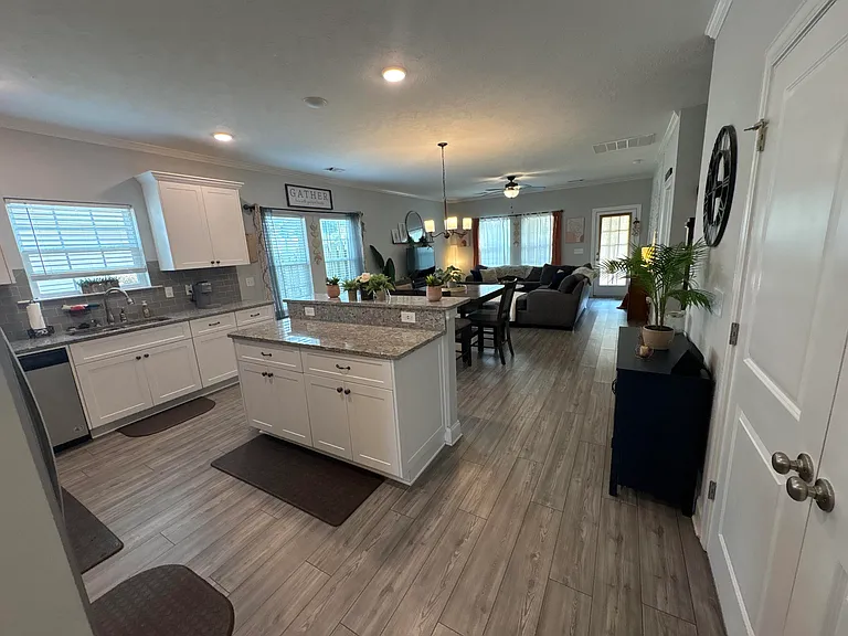 103 Brighton Landing Dr — Photo 4