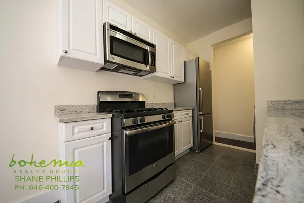 Rented by Bohemia Realty Group | media 9