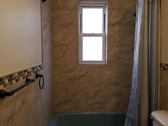 3rd image of 158 Bay 32 St