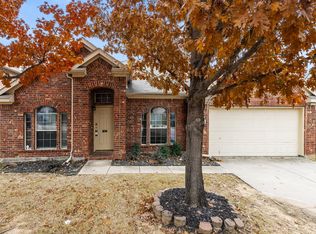 3704 Saint Johns Dr, Denton, TX 76210
