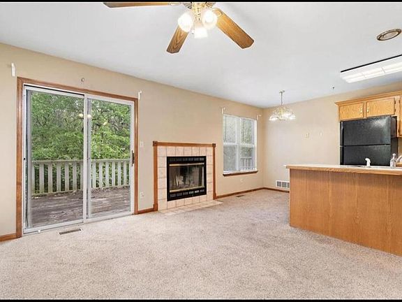 3rd image of 1373 Sherman Ave #1373