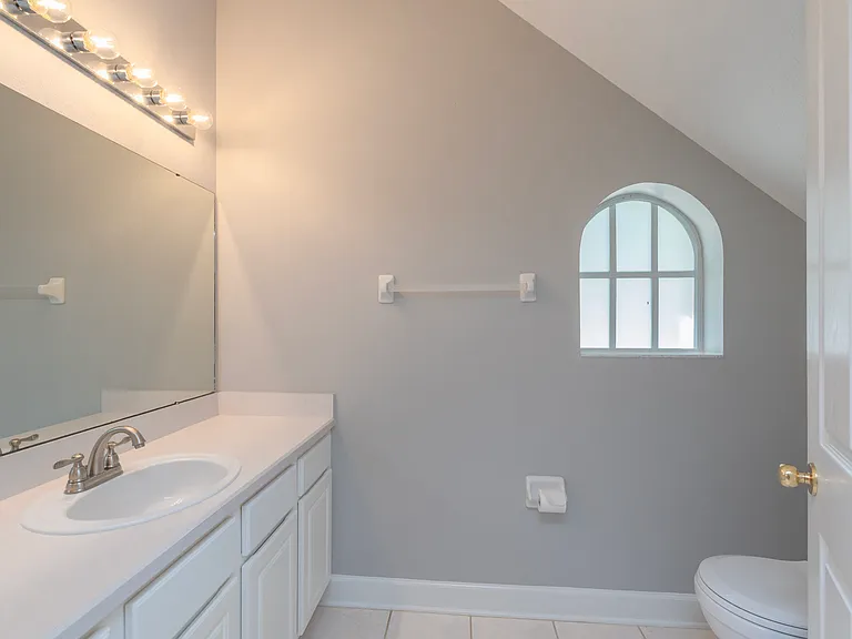 10109 Hayfield Way — Photo 12