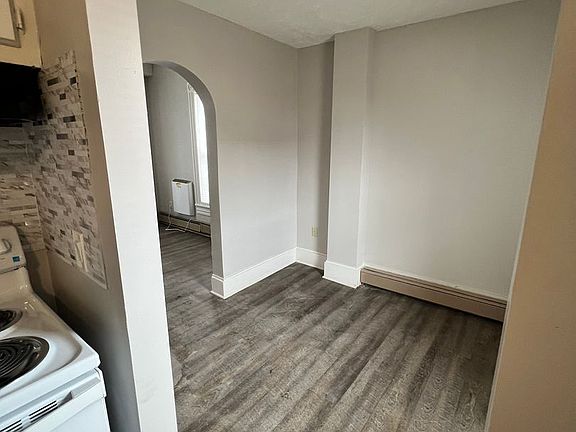 5th image of 622 Portage Trl APT 3