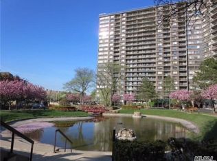 2 Bay Club Dr APT 12Z2, Bayside, NY 11360