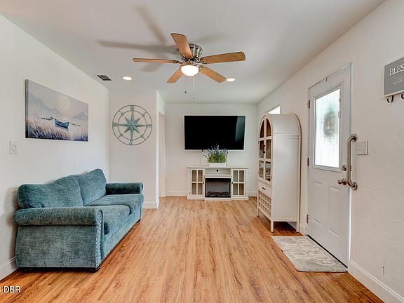 5th image of 537 Blake Rd