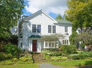 200 3rd St, Marine On Saint Croix, MN 55047