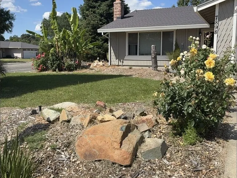 7898 Claypool Way — Photo 3