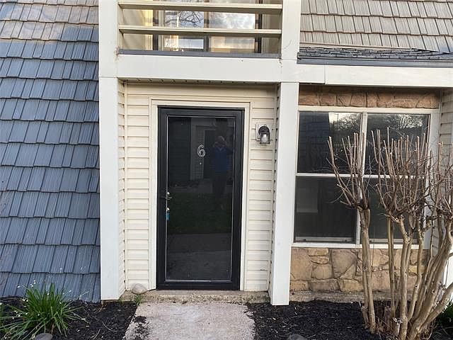 1st image of 1304 Cordell St #6