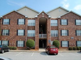 3716 S Cotswold Ave, Greensboro, NC 27410