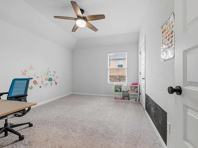 17616 Chino Ln — Photo 33