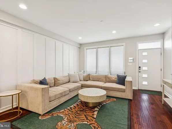 922 N Marshall St, Philadelphia, PA 19123