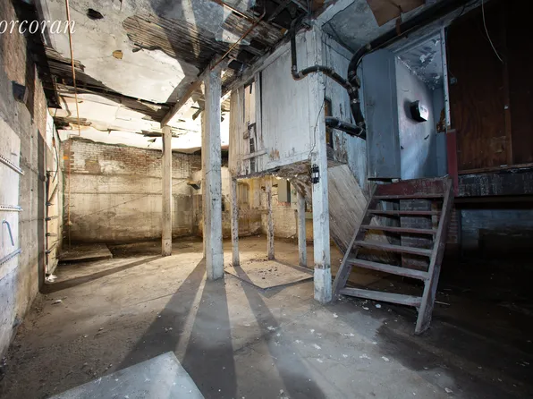 360 3rd Avenue image 8 of 14