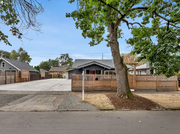 421 W 25th St, Vancouver, WA 98660