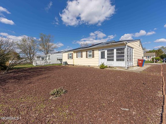 3rd image of 43 Carlisle Road