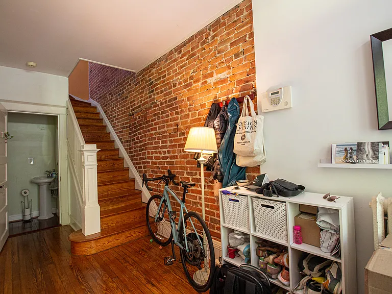148 Adams St NW — Photo 37