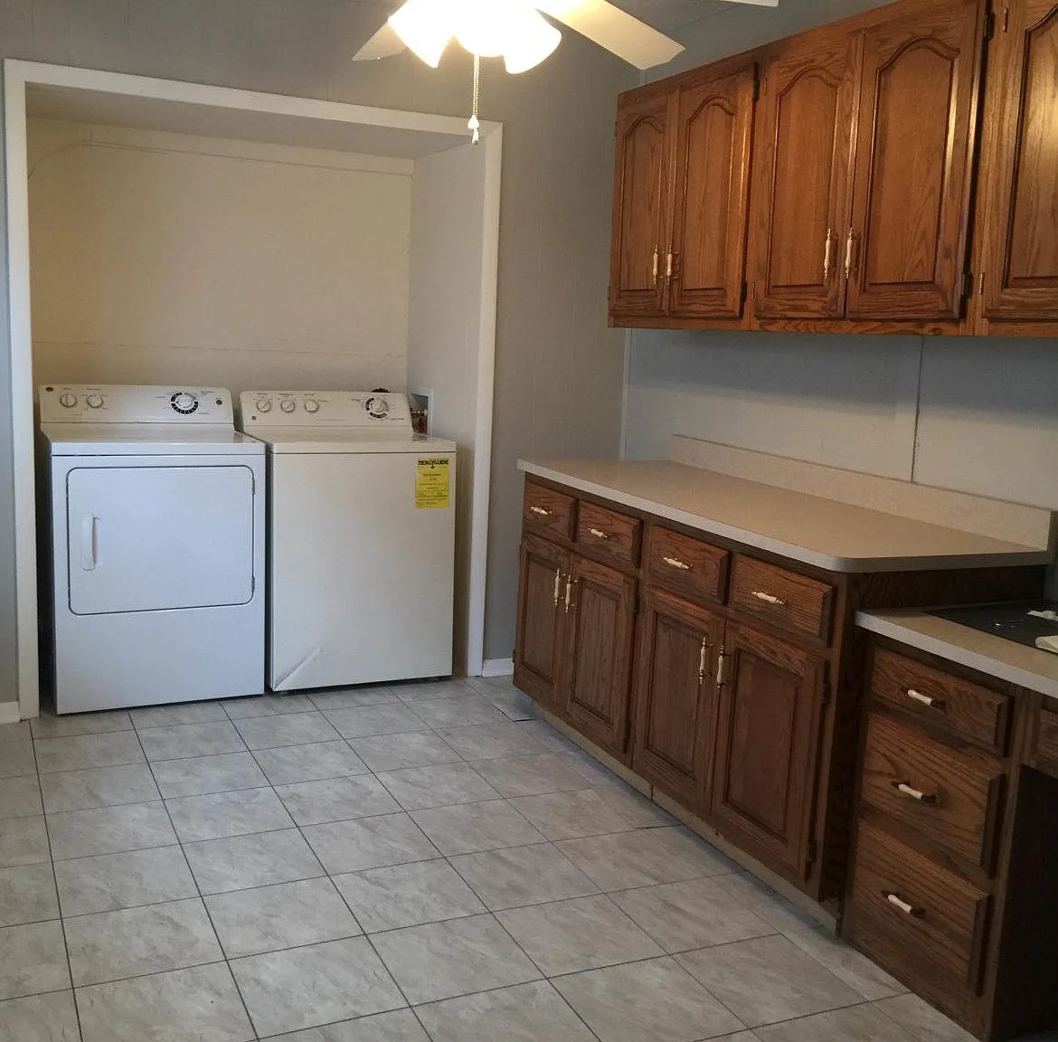 1124 W Marsh St — Photo 3