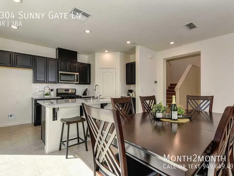 3304 Sunny Gate Ln — Photo 6