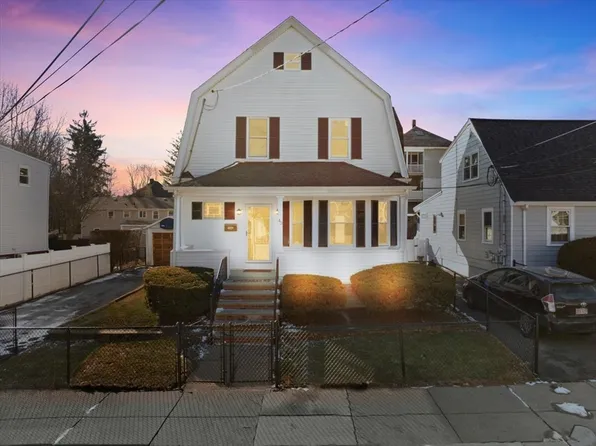 43 Monponset St, Hyde Park, MA 02136