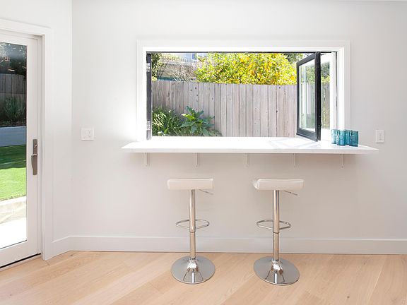 5th image of 16A Iris Ave