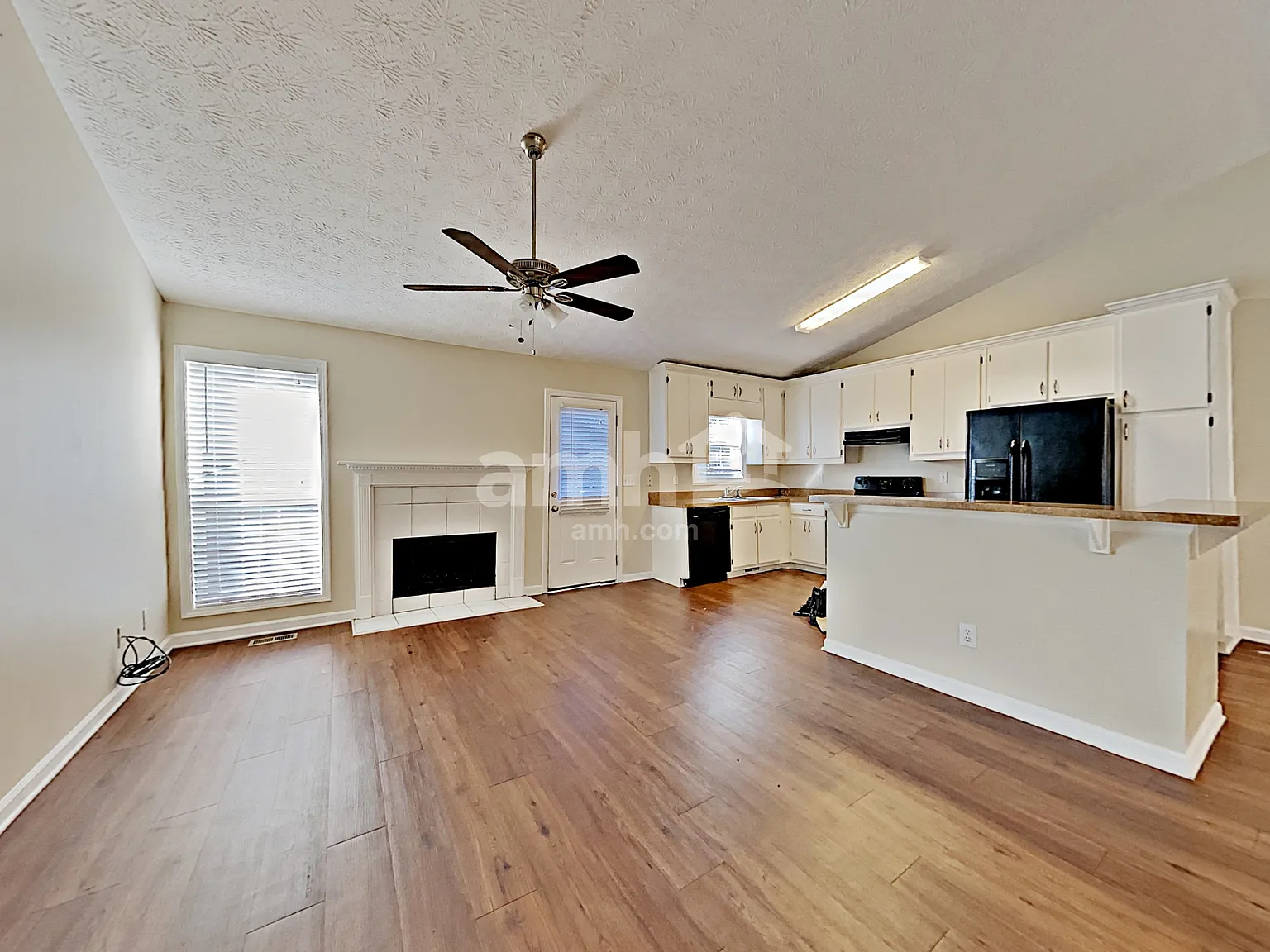 4 bed, 2.0 bath, 1680 sqft, $2,135 — Photo 3