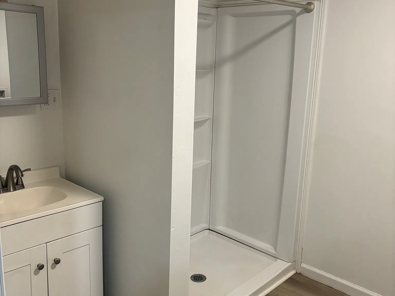 3 bed, $1,400 — Photo 3