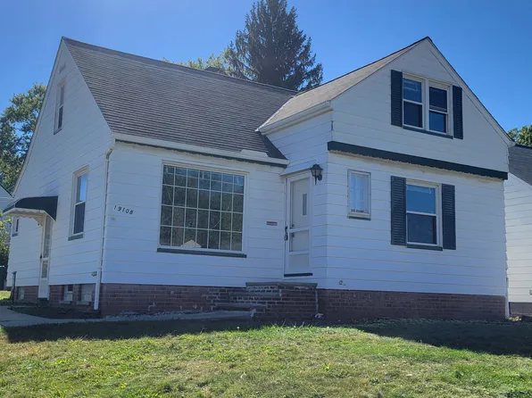 19108 Maple Heights Blvd, Maple Heights, OH 44137