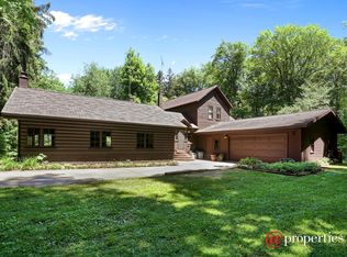 10005 Community Hall Rd, Union Pier, MI 49129