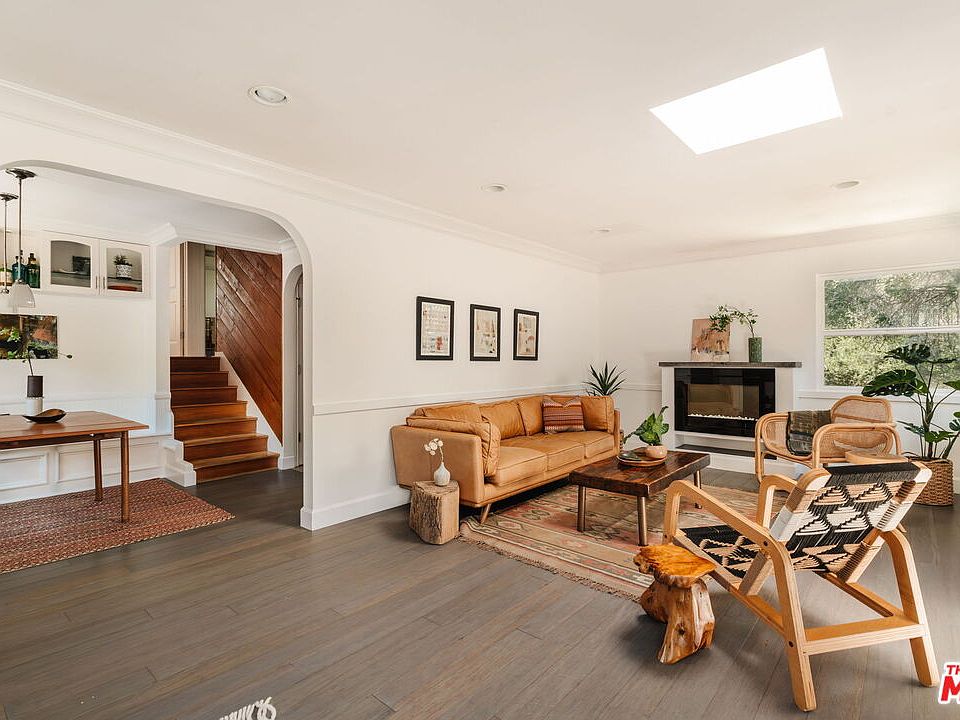 1st image of 20973 Hillside Dr