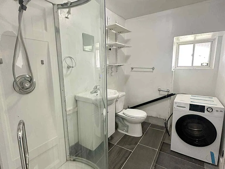 29 Rykert St S #1 — Photo 8