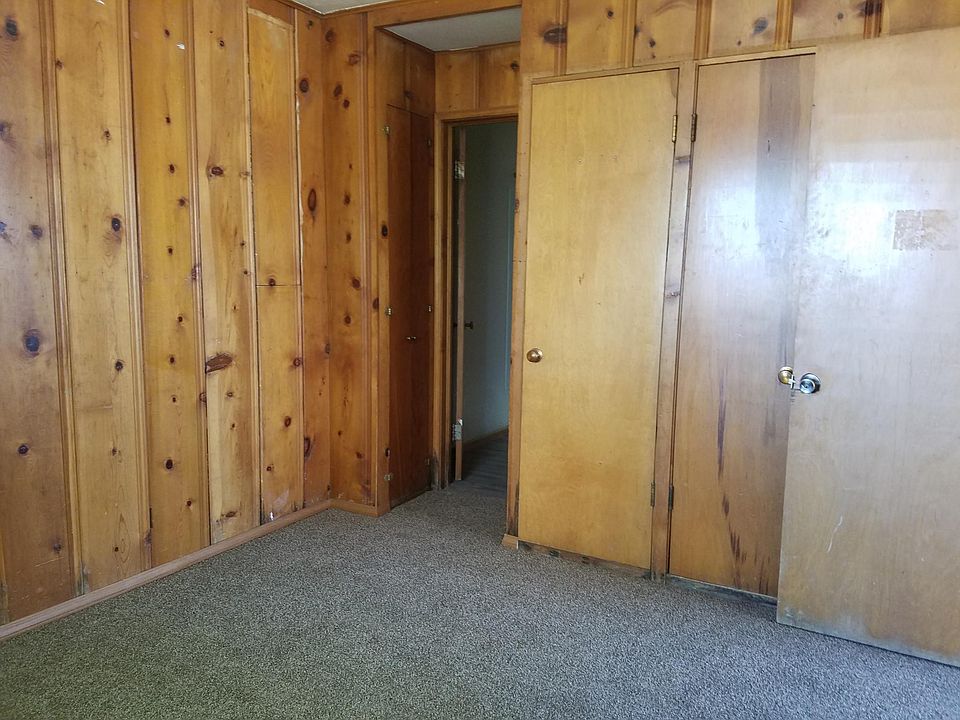 2nd image of 202 S Main St APT 3