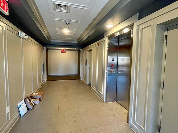 2nd image of 2903 Bleeker St #5-304