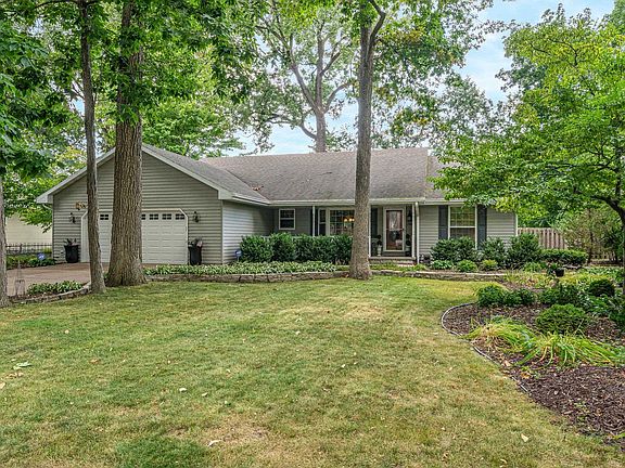 4th image of 1794 Garnet Ct