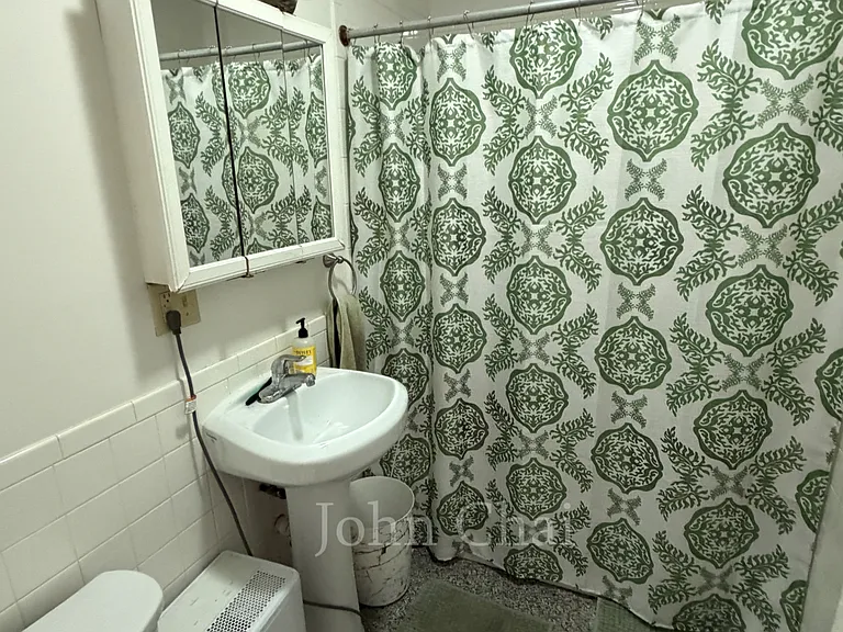 37 Egremont Rd #1 — Photo 31