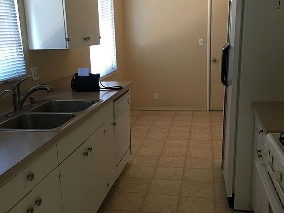 2nd image of 5216 Fernwood Way