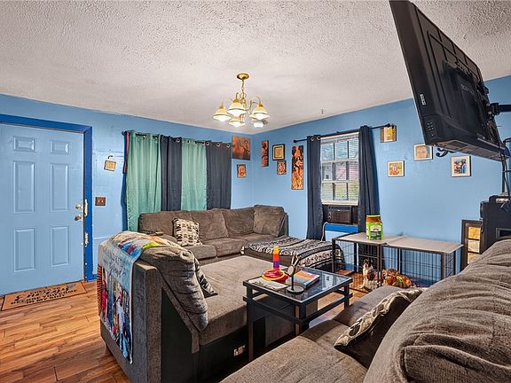 5th image of 2511 Fosters Ferry Rd