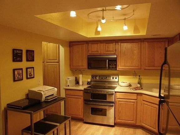 4th image of 6565 N Green Bay Ave Unit 111