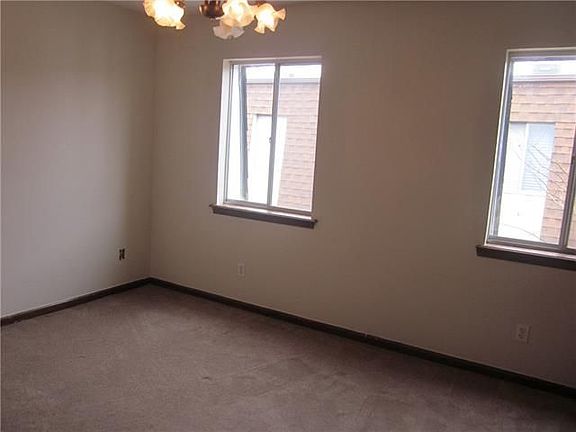 5th image of 4099 Division St #4099