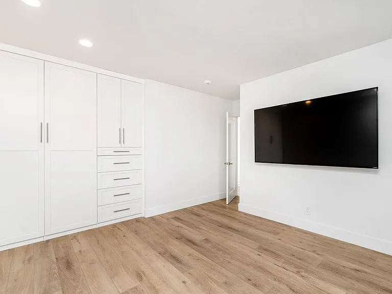 1609 Anita Ln — Photo 25