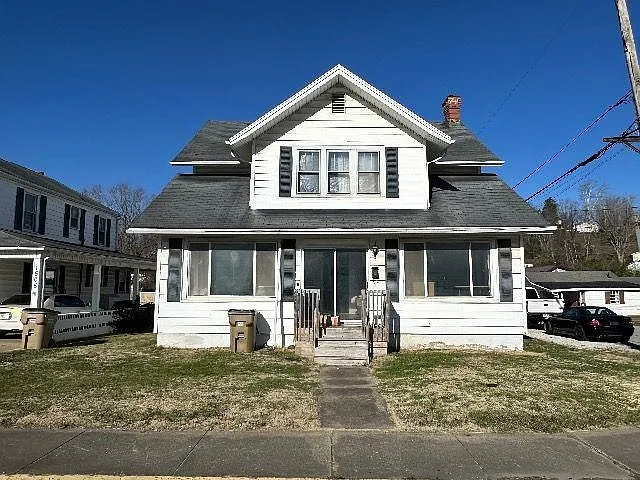 1501 W Main St photo 1
