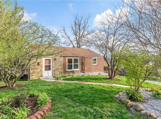 208 Creston Dr, West Mifflin, PA