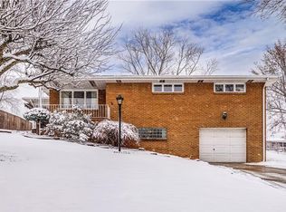 431 Sharon Rd, Coraopolis, PA 15108