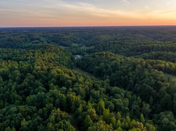 2073 Dog Branch Rd, Prospect, TN 38477