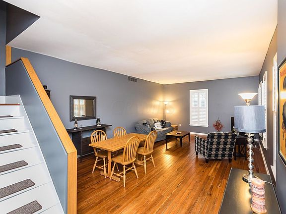 3rd image of 1320 Hunter Ave