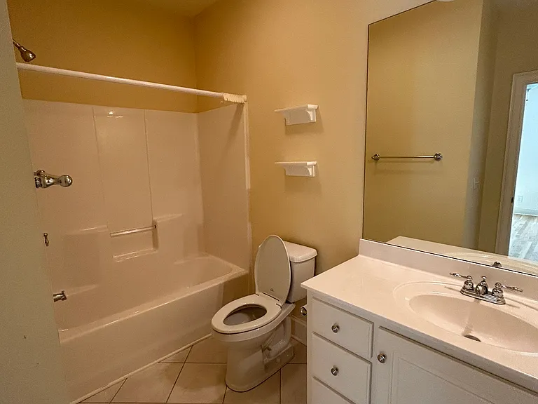 8 Rivoli Ln — Photo 16