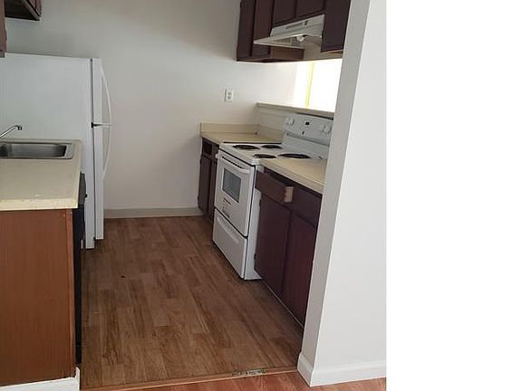 3rd image of 1058 S Winchester Blvd #104015