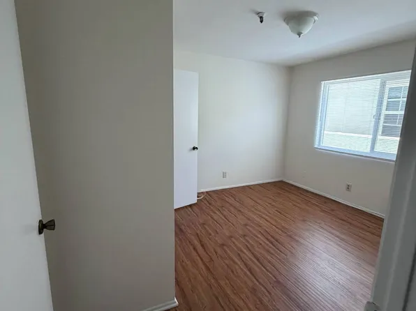 12032 Manor Dr APT 1, Hawthorne, CA 90250