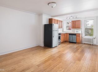 374 Myrtle Ave, Brooklyn, NY 11205