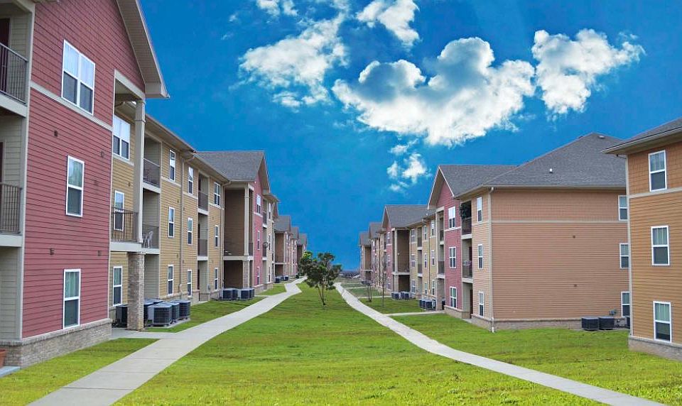 2nd image of 8027 Glimmer Way