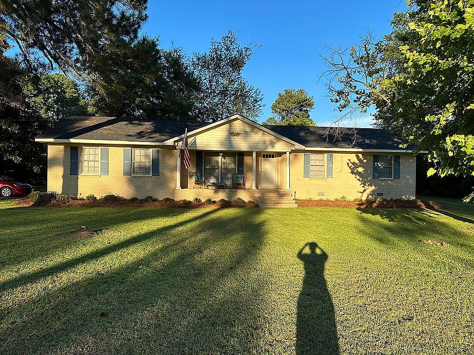 1st image of 384 Tanglewood Dr