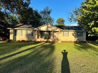 384 Tanglewood Dr, Millen, GA 30442